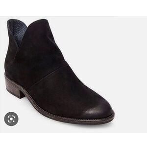 Steve Madden Willa suede booties size 7.5